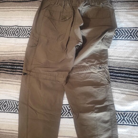 Designer Jeans and Dress Pants - Picture 7 of 16